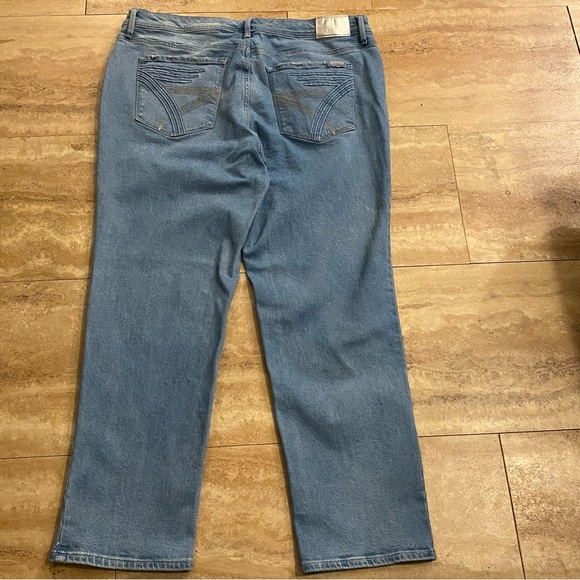 Melissa McCarthy Seven7 Jeans Size 20 Denim Blue Embroidered Pockets Straight - Picture 2 of 11
